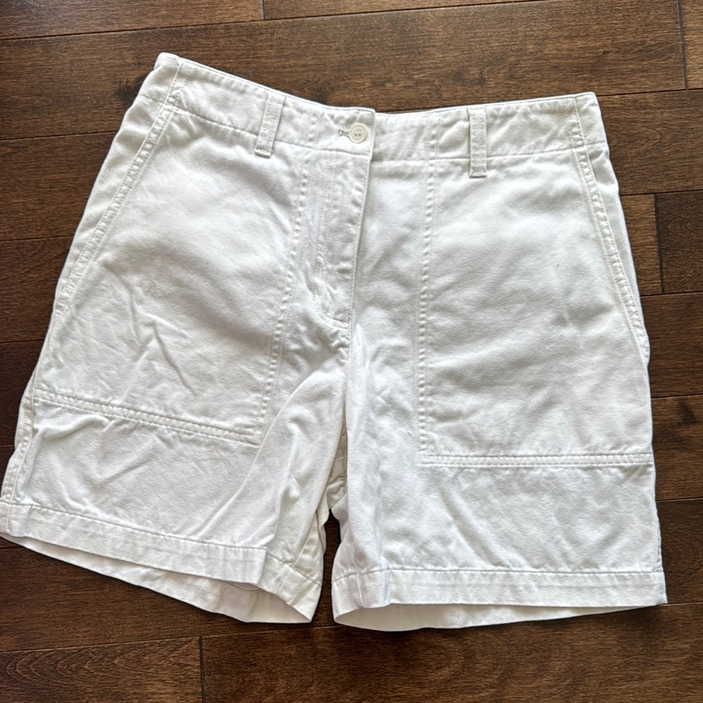 Jones New York White Women's Shorts